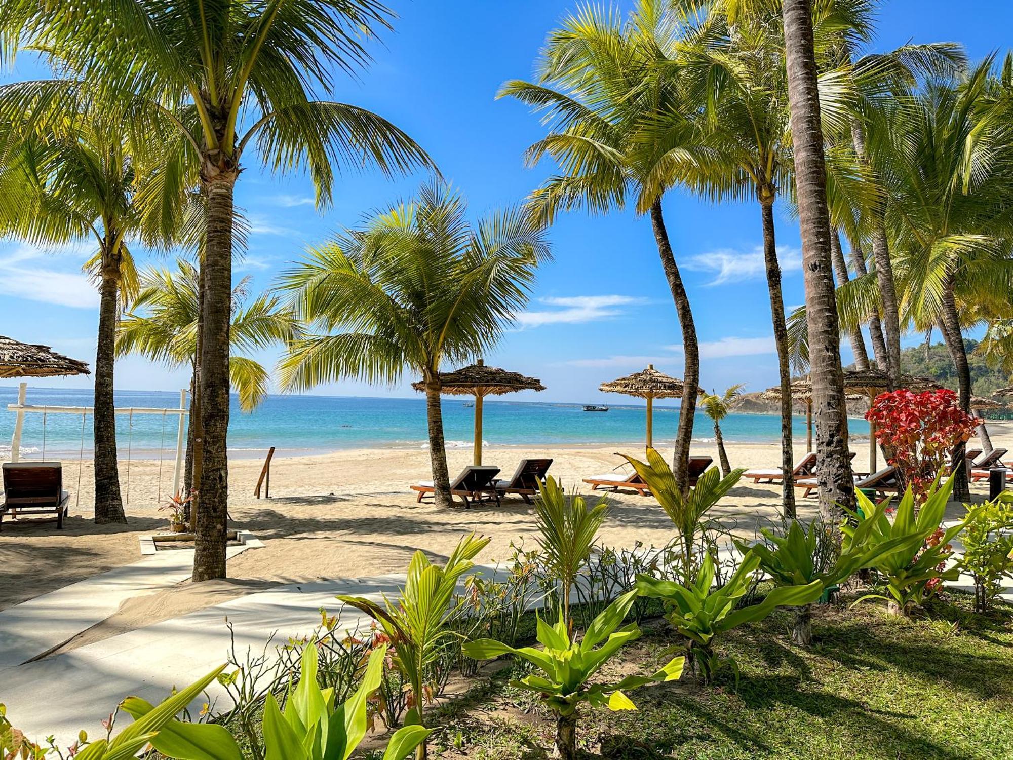 Bayview - The Beach Resort Ngapali Ngoại thất bức ảnh
